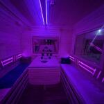 Цветная подсветка в комнате отдыха, за спинками и на потолке, фото 28