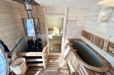 Баня овальная с панорамным куполом 3*5 м, с купелью и террасой