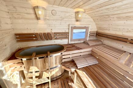 Баня овальная с панорамным куполом 3*5 м, с купелью и террасой