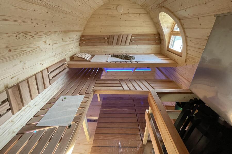 Цветная подсветка в парной под полками, фото 8