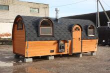 Баня Сундук 2,4*5,5 м, 2 комнаты, с большими окнами